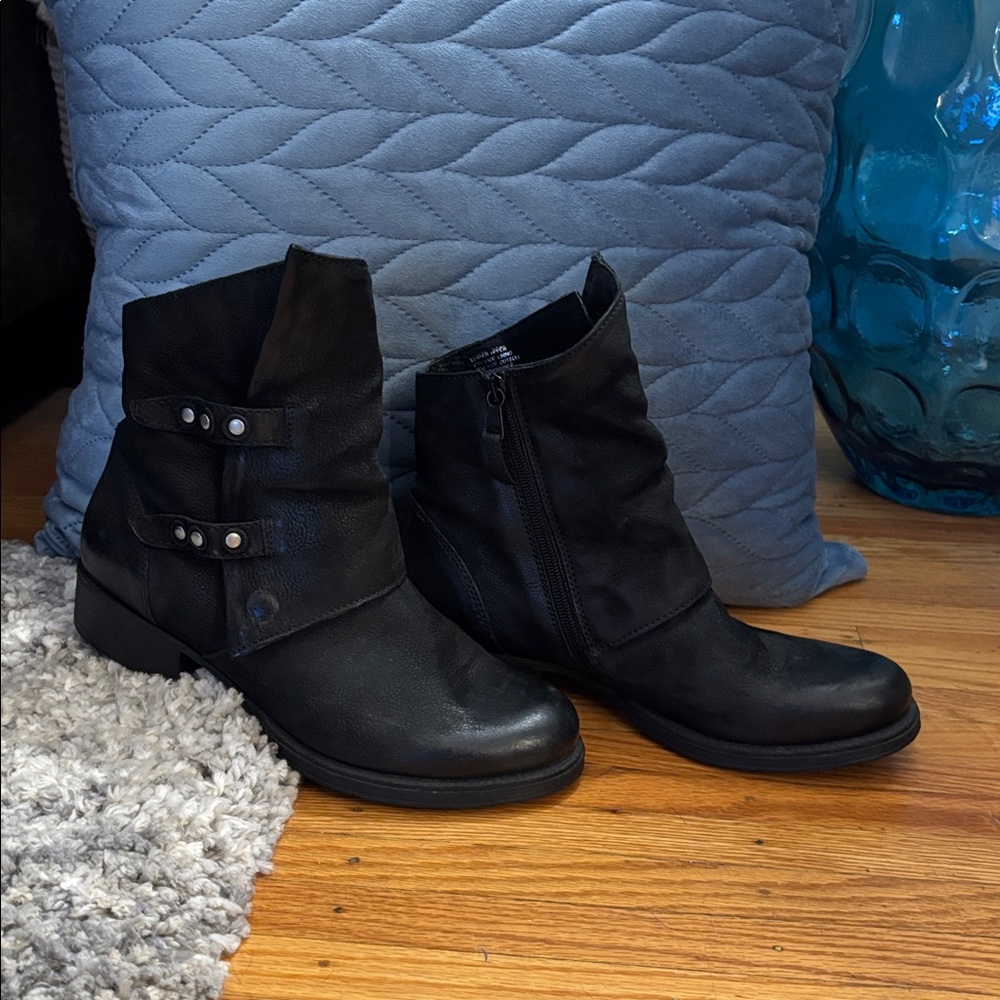 Mix Mooz Black Ankle Boots with Buckle Detail